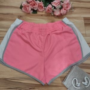 L Athletic shorts
